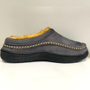 Zigzagger Men's Slip On Moccasin Slippers, Indoor/Outdoor Warm, Fluffy Slippers